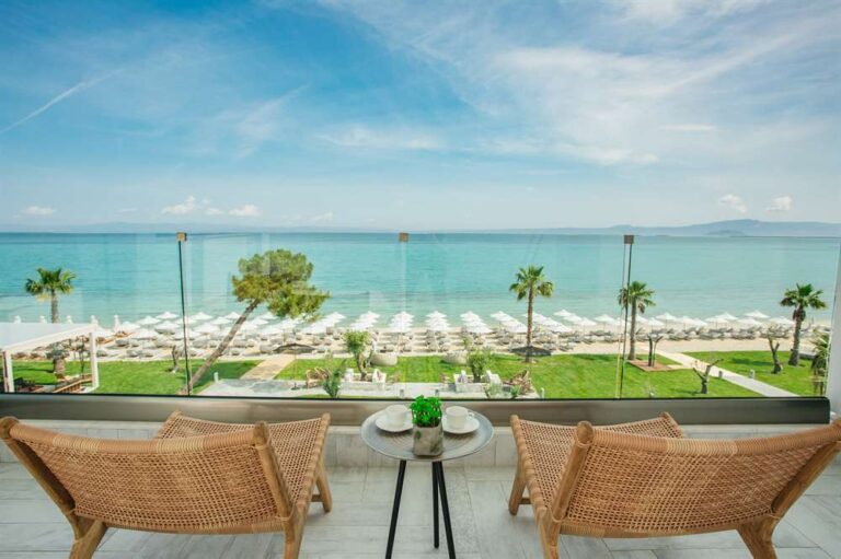 Blue Carpet Luxury Suites Halkidiki — снимка 5, Kassandra