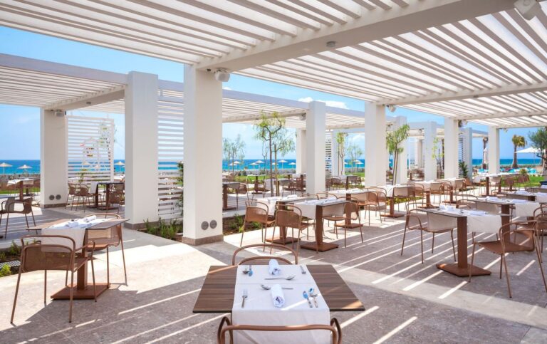 Blue Lagoon Palace — снимка 3, Halkidiki