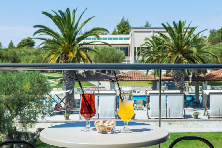 Iris Hotel — снимка 2, Halkidiki