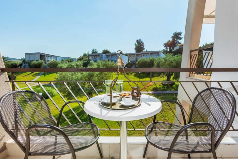 Iris Hotel — снимка 3, Halkidiki