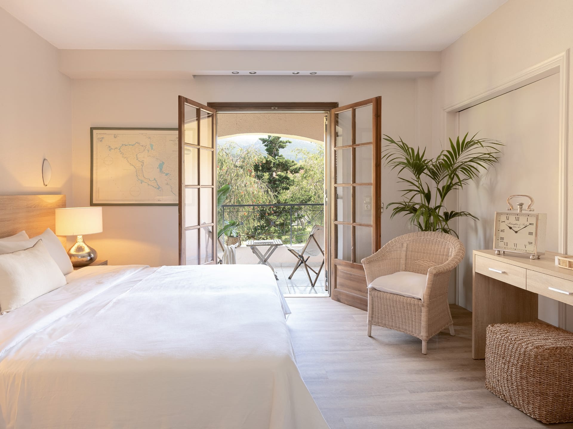 Family Apartment Private Balcony