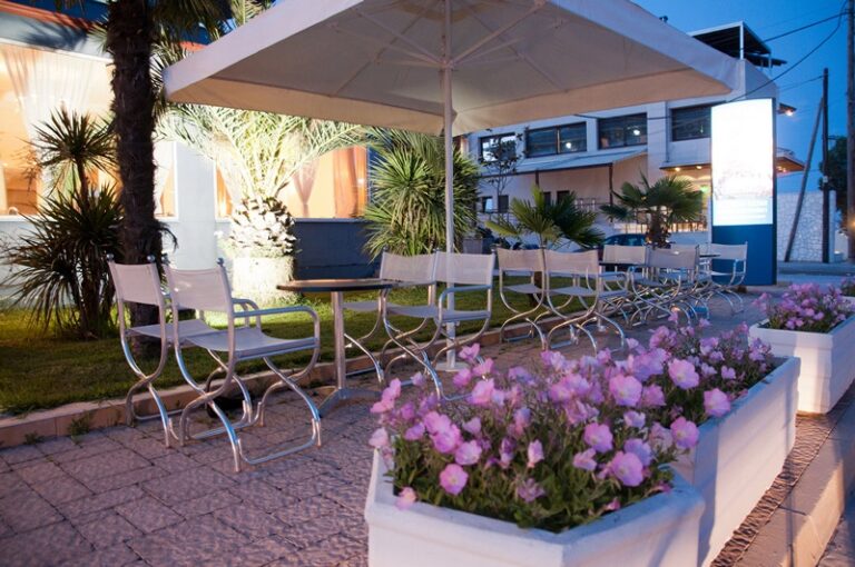 Yakinthos Hotel — снимка 3, Pieria